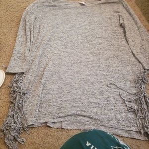 A Vetra Teeze fringed sweater